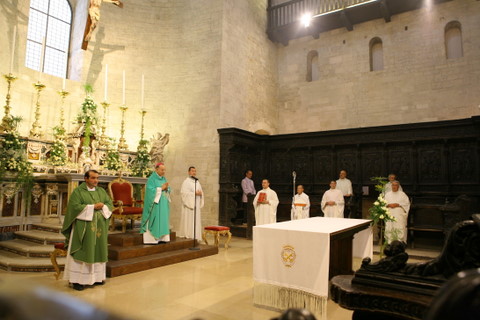  Manifestazione religiosa in cattedraleper il 50 anniversario dalla nascita della sezione AVIS di Bisceglie 